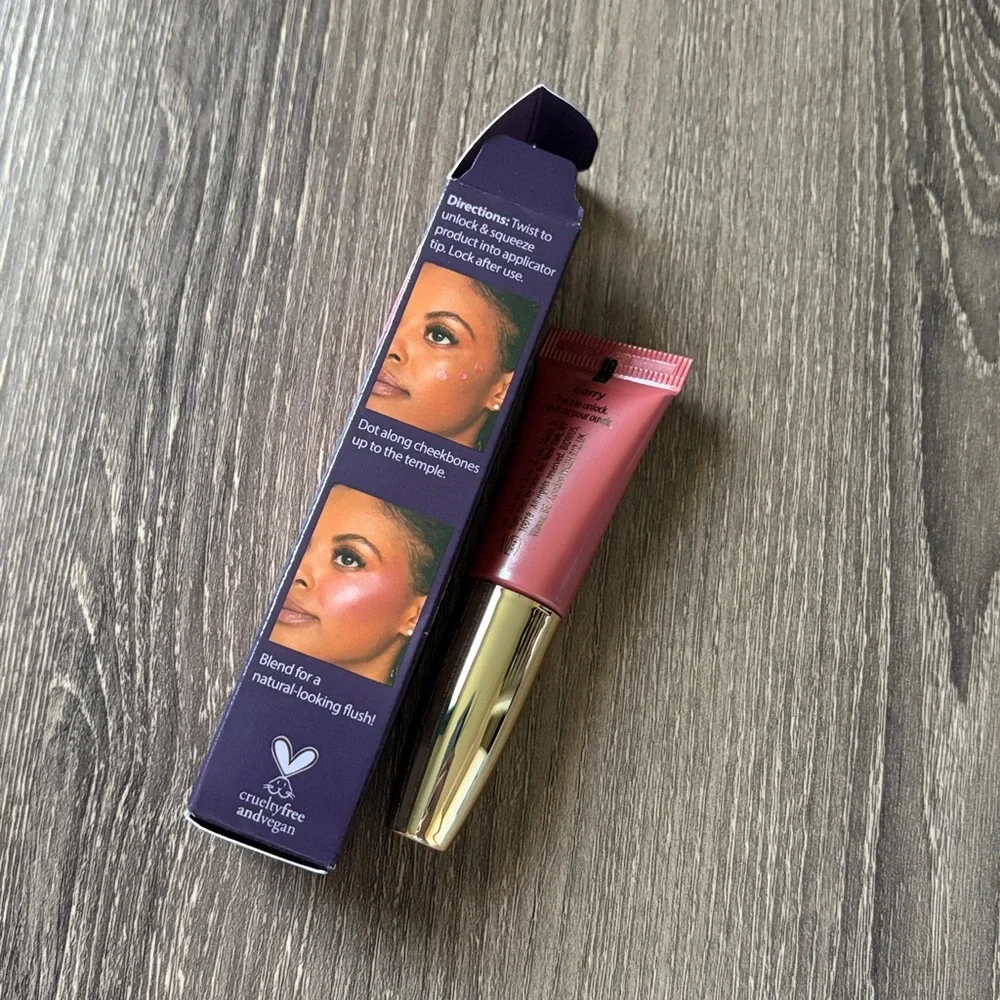 ❤️$12 NWT Tarte Blush Tape Liquid Blush in Berry